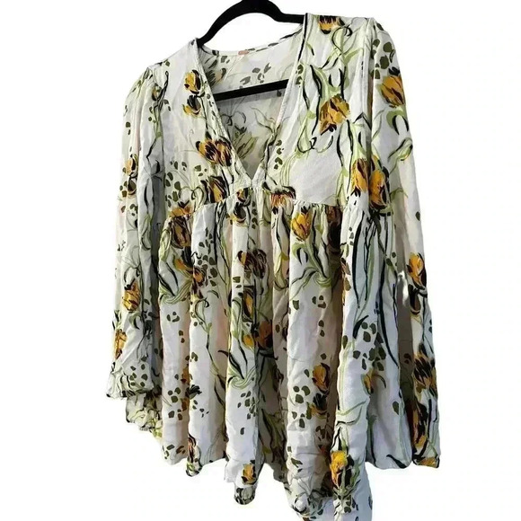 Free People Floral Bella Tunic Top Bell Sleeves Oversized Boho Size Small - Picture 2 of 6